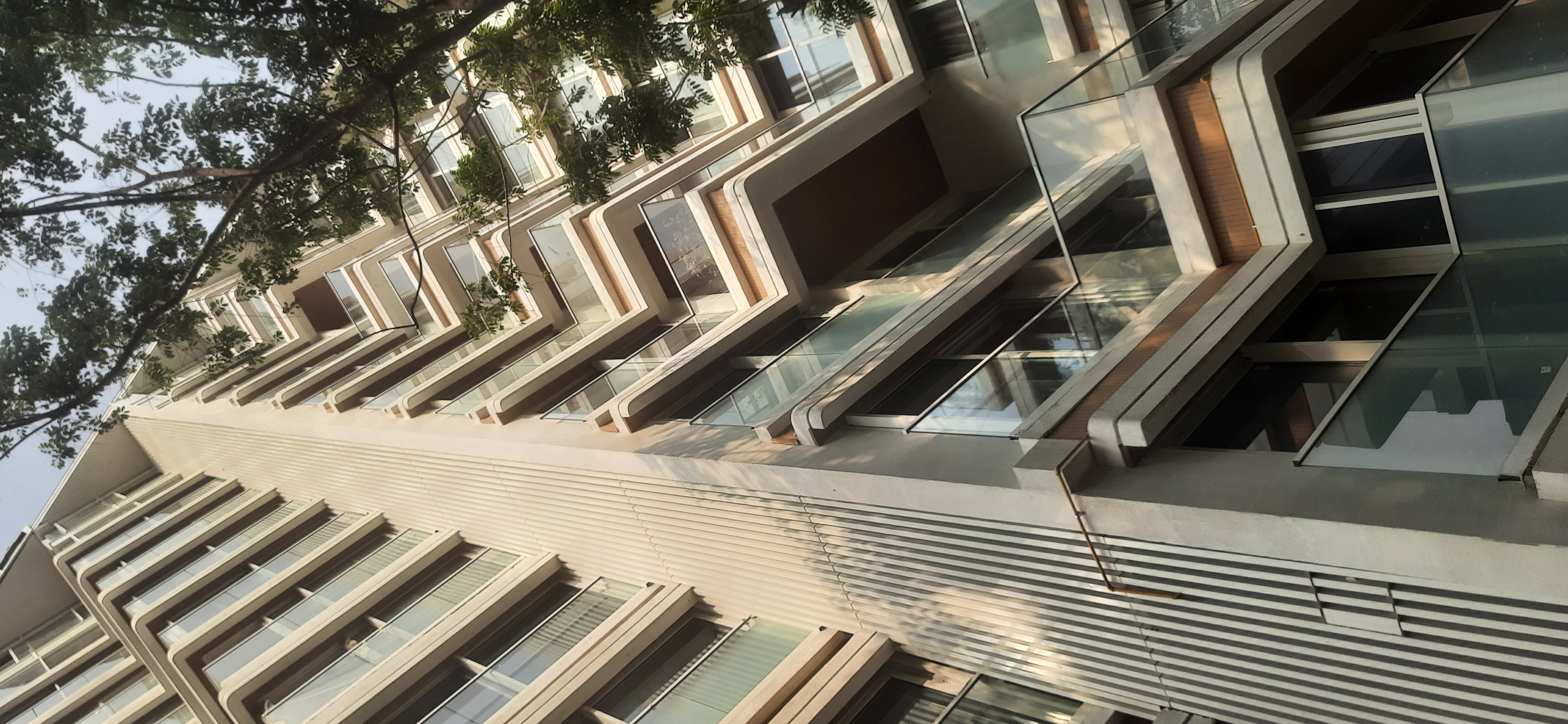 3 BHK + Servant Room Apartment For Rent in Brand Newbuilding