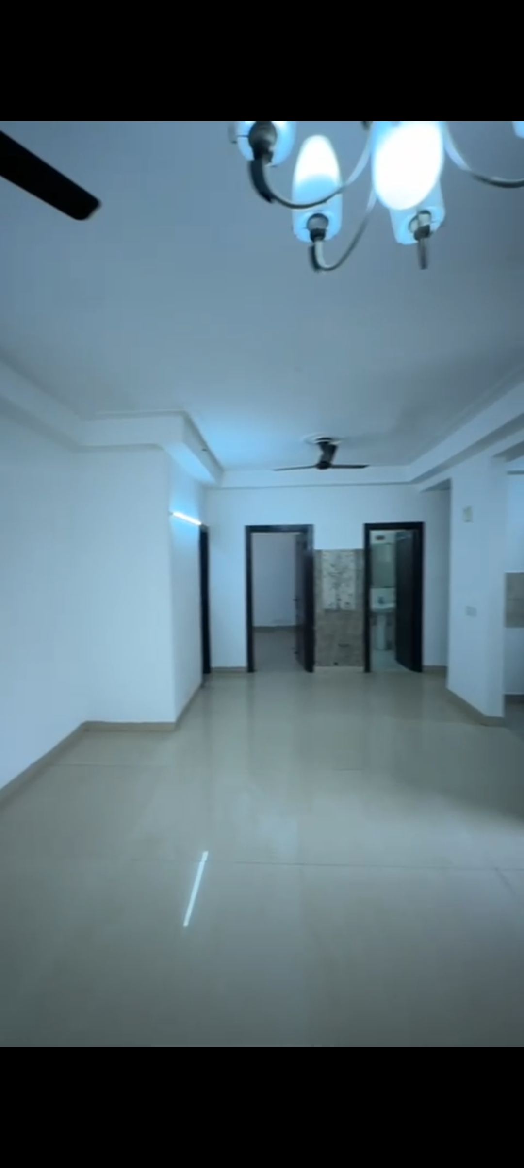2 BHK + Extra Room Apartment For Sale in Amrapali Village ii
