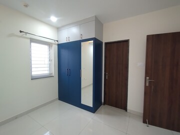 Room in 2.5 BHK Apartment at My Home Tridasa, Tellapur – for Rent