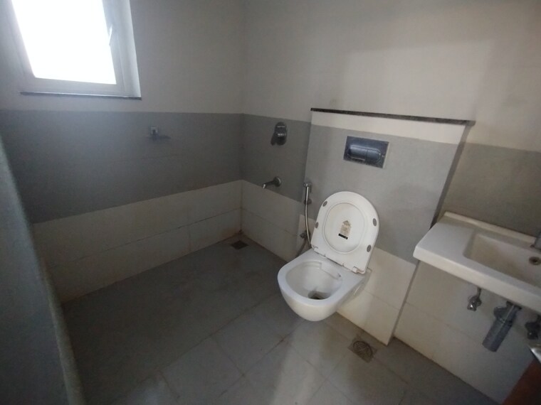 Bathroom, my-home-tridasa 2.5 Bedroom 1505 Sq.Ft. Apartment In Tellapur Hyderabad 9534137