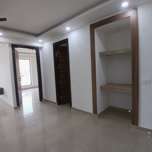Room in 4 BHK Builder Floor at Sector 23 – for Rent