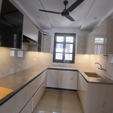 Kitchen in 4 BHK Builder Floor at Sector 23 – for Rent