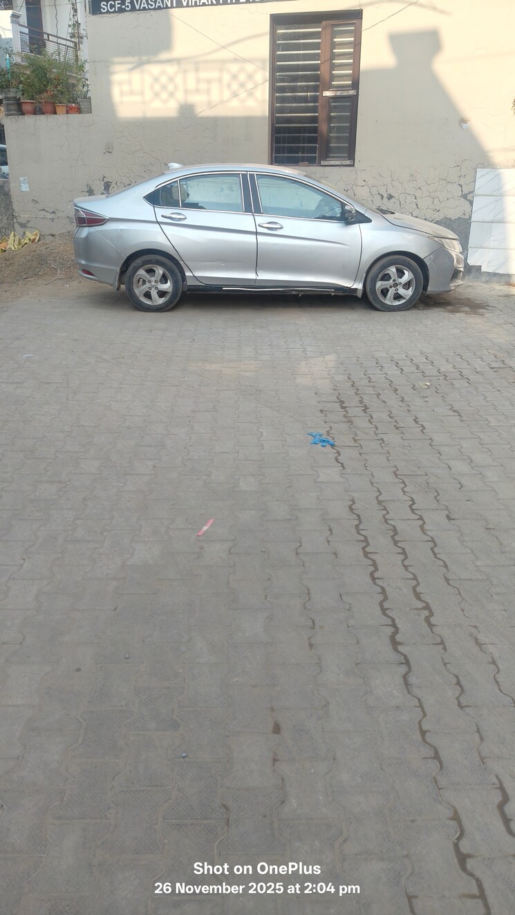  Parking, dhakoli 4 Bedroom 100 Sq.Yd. Independent House In Dhakoli Zirakpur 9534152
