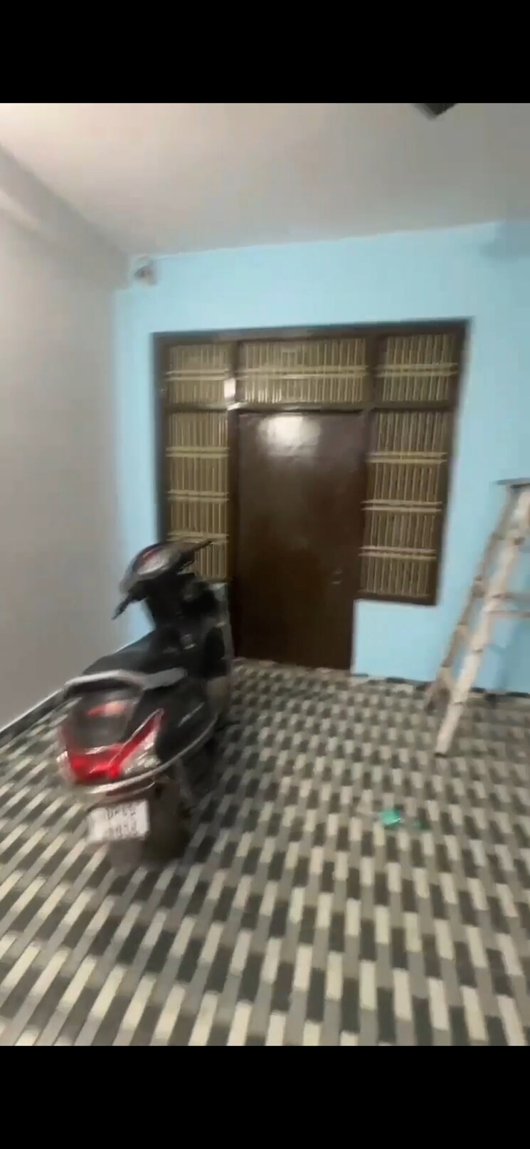  Parking, chittupur 5 Bedroom 900 Sq.Ft. Independent House In Chittupur Varanasi 9534207