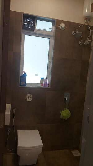 Bathroom in  Pg at Malad West – for Rent