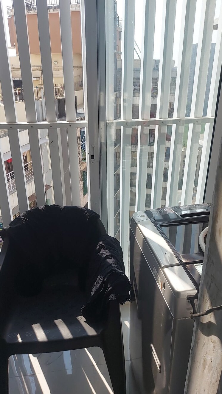 Room, malad west Pg For Girls In Malad West 9534205