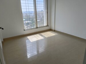 Room in 3 BHK Apartment at Ratan Prestige, Kharadi – for Rent