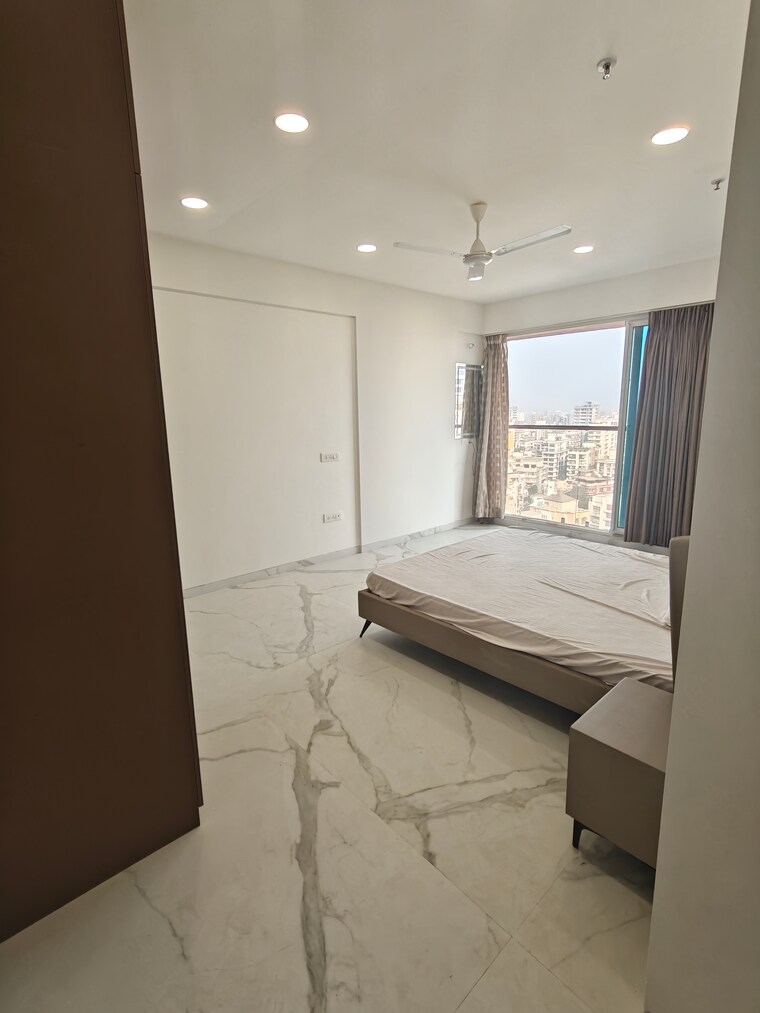 Bathroom, joy-legend 4 Bedroom 1962 Sq.Ft. Apartment In Khar West Mumbai 9534214