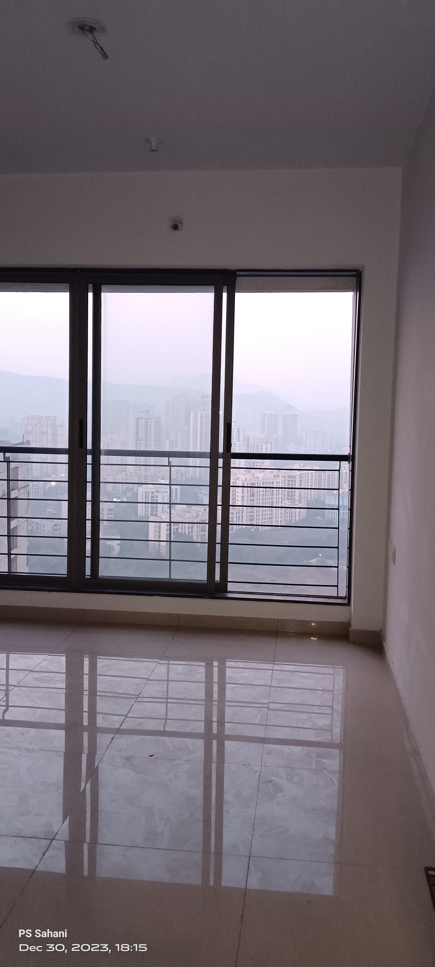 2 BHK + Extra Room Apartment For Rent in Runwal Eirene