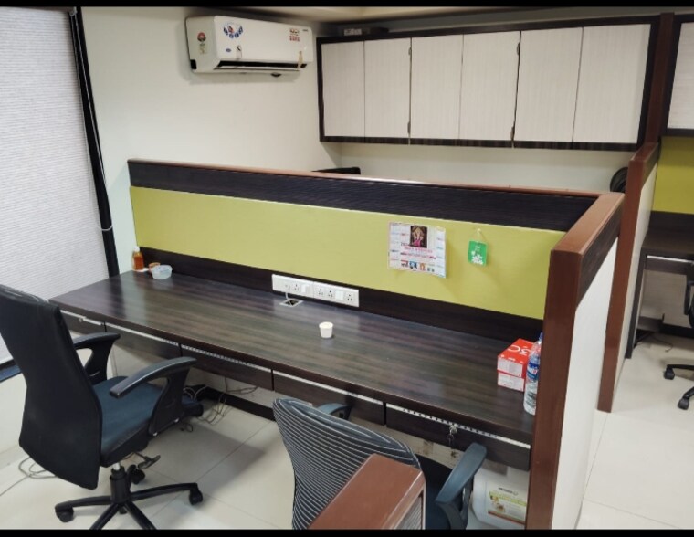 Team Area, mayuresh-cosmos Commercial Office Space 1300 Sq.Ft. In Cbd Belapur Sector 11 Navi Mumbai 9534248