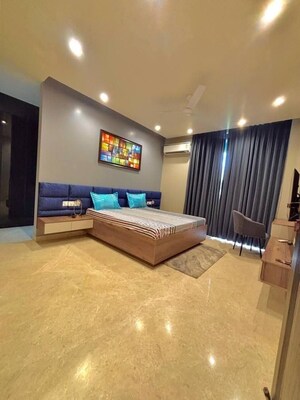 Living Room in 4 BHK Builder Floor at Tanvi villa, Sector 45 – for Rent