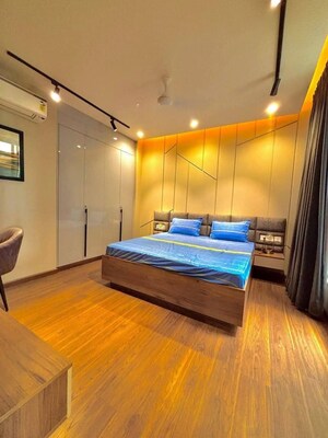 Bedroom in 4 BHK Builder Floor at Tanvi villa, Sector 45 – for Rent