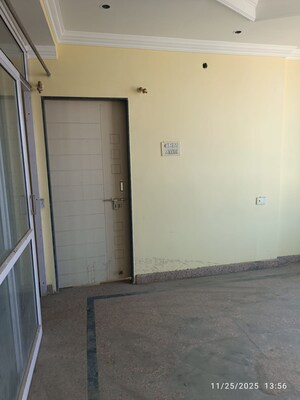 Room in 2 BHK Apartment at West Marredpally – for Sale