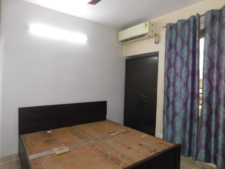 Bedroom, purvanchal-silver-estate 6+ Bedroom 5300 Sq.Ft. Apartment In Sector 50 Noida 9534276