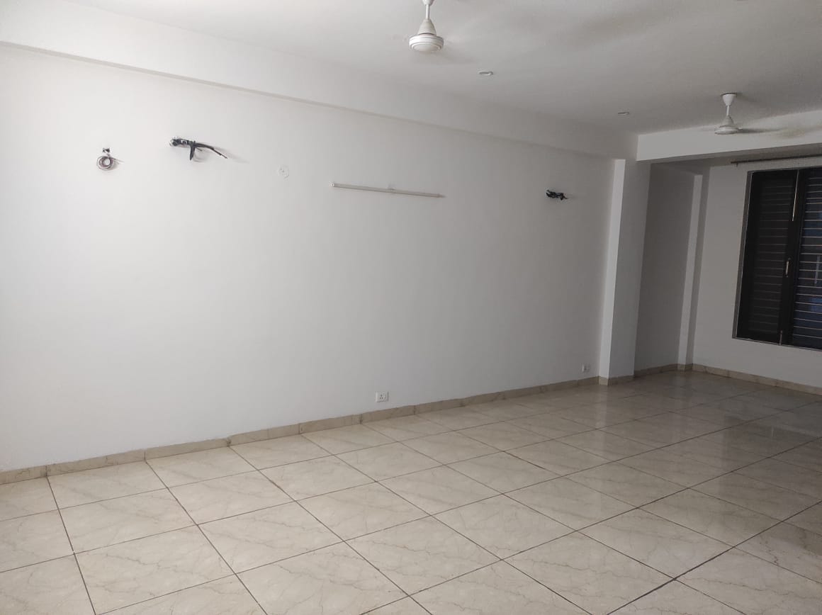 3 BHK 1865 Sq.Ft. Apartment in Cosmos Express 99