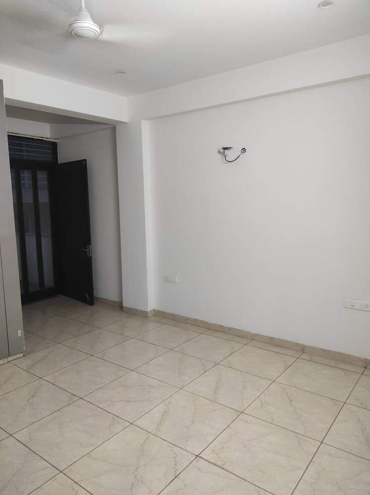 Room, cosmos-express-99 3 Bedroom 1865 Sq.Ft. Apartment In Sector 99 Gurgaon 9534289