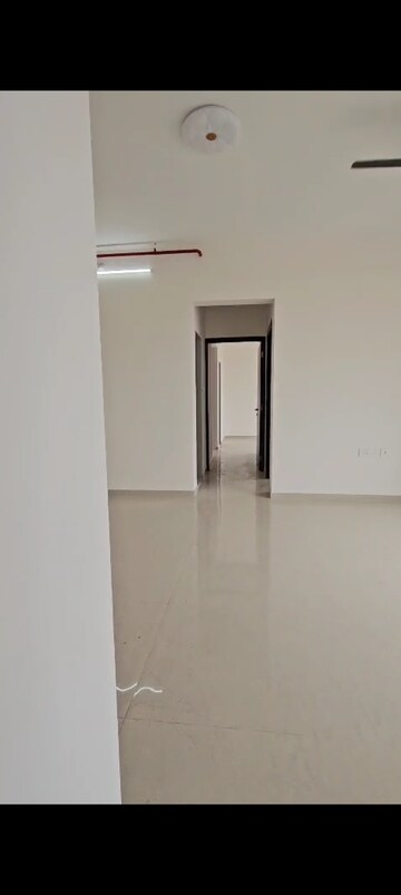 Room in 2 BHK Apartment at Rosa Manhattan, Ghodbunder Road – for Sale