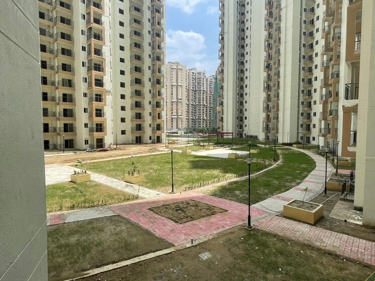 Exterior View, ajnara-grand-heritage 3 Bedroom 1545 Sq.Ft. Apartment In Sector 74 Noida 9534290