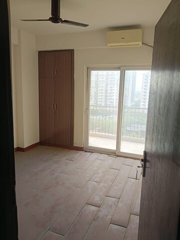 Room in 4 BHK Apartment at ATS Pristine, Sector 150 – for Sale