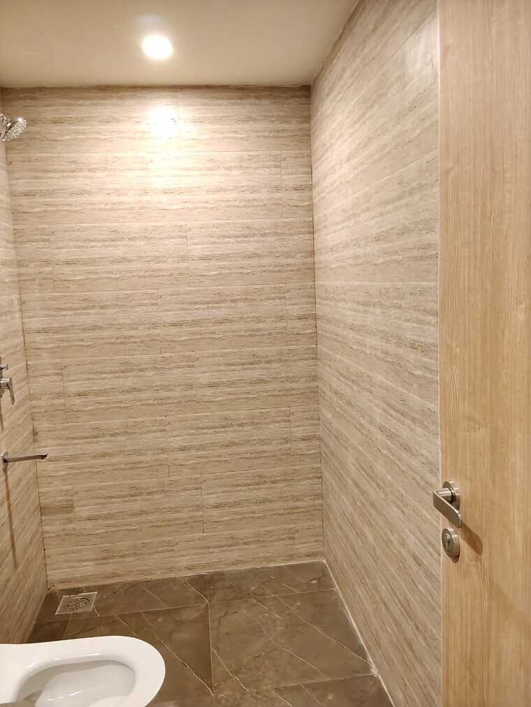 Bathroom, lodha-woods 2 Bedroom 659 Sq.Ft. Apartment In Kandivali East Mumbai 9534304