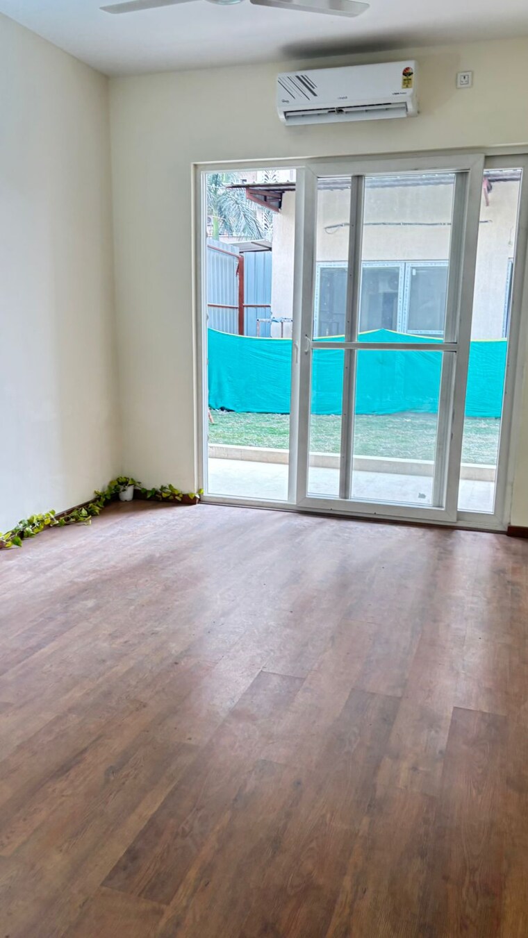 Room, amrapali-leisure-park 3 Bedroom 2125 Sq.Ft. Apartment In Amrapali Leisure Valley Greater Noida 9534328