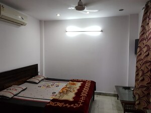2 BHK Builder Floor For Rent in Sarvapriya Vihar