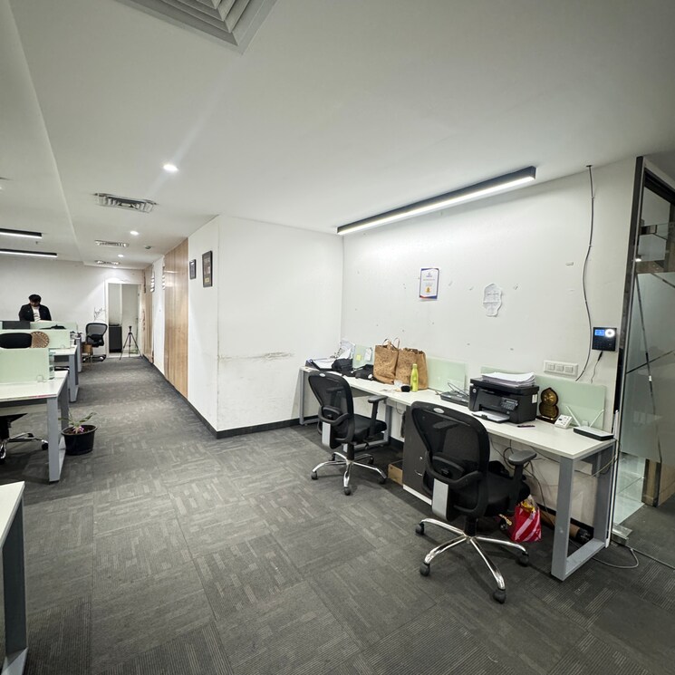  Parking, sector 74 Commercial Office Space 2500 Sq.Ft. In Sector 74 Mohali 9534380