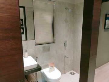 Bathroom in 3.5 BHK Apartment at Lodha Fiorenza, Goregaon East – for Sale