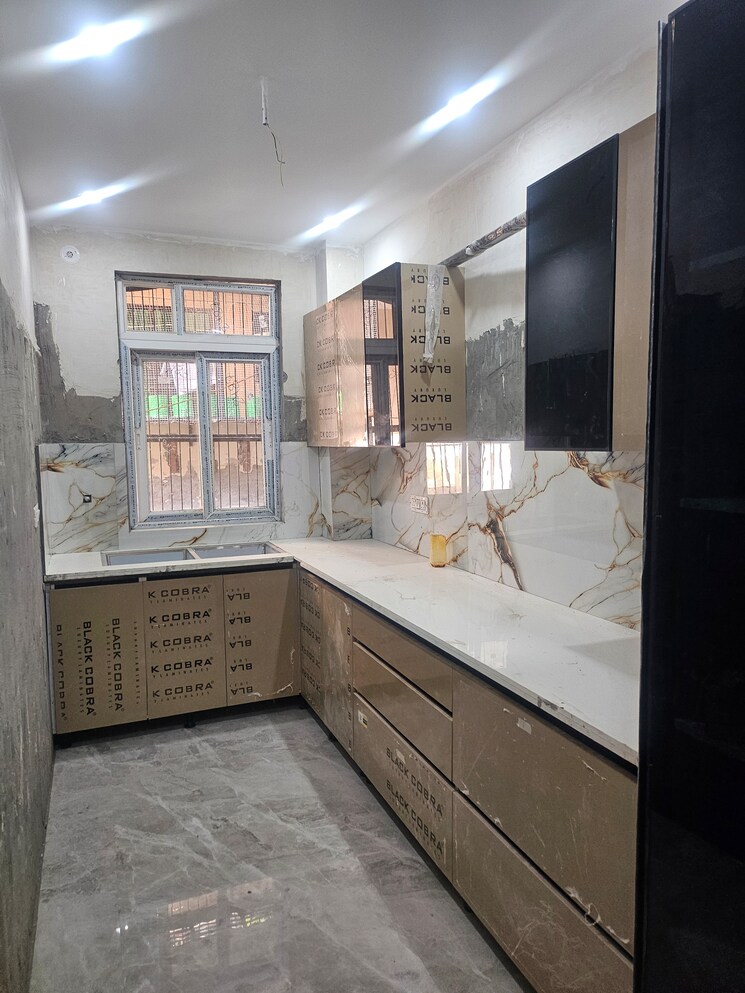 Kitchen, essar-homes 3 Bedroom 1000 Sq.Ft. Builder Floor In Sainik Colony Faridabad 9534399
