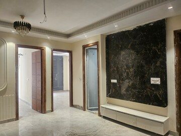 Building Lobby in 3 BHK Builder Floor at Essar Homes, Sainik Colony – for Sale