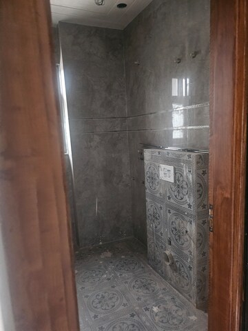 Kitchen in 2 BHK Builder Floor at Essar Homes, Sainik Colony – for Sale