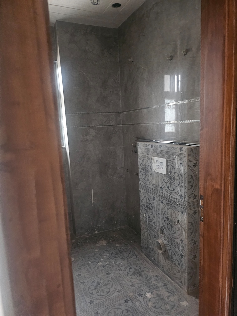 Kitchen, essar-homes 2 Bedroom 780 Sq.Ft. Builder Floor In Sainik Colony Faridabad 9534413