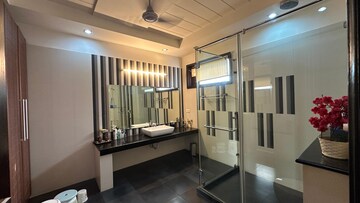 Attached Bathroom in 4 BHK Apartment at Mahindra Luminare, Sector 59 – for Sale