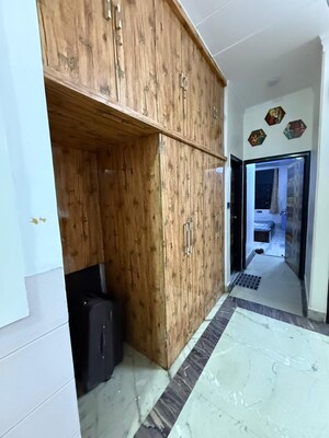 Room in 2.5 BHK Builder Floor at RWA Shalimar Bagh BK-1 Block, Shalimar Bagh – for Sale