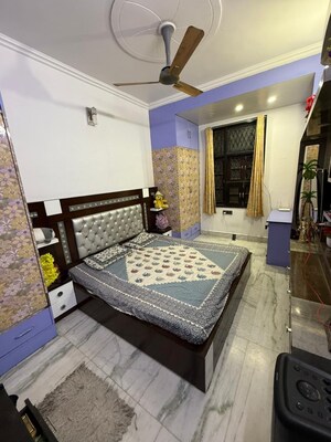 2.5 BHK Builder Floor For Sale in RWA Shalimar Bagh BK-1 Block, Shalimar Bagh