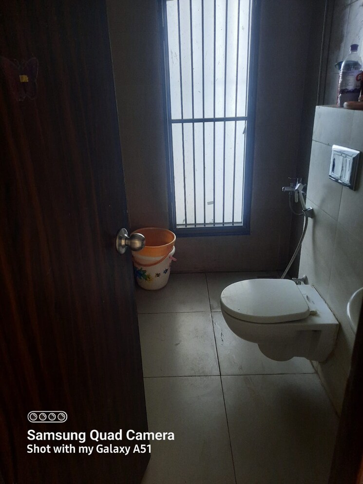 Bathroom, kumar-gulmohar 3 Bedroom 1500 Sq.Ft. Apartment In Wanowrie Pune 9534466