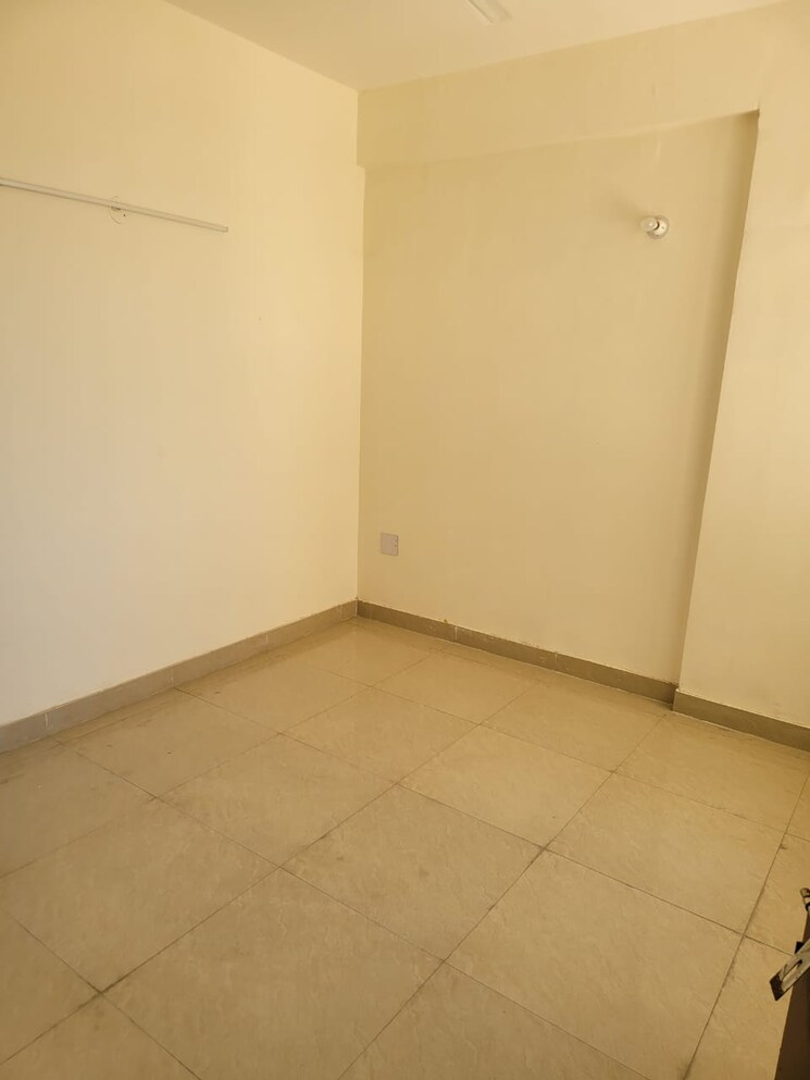 Room, terra-lavinium 3 Bedroom 740 Sq.Ft. Apartment In Sector 75 Faridabad 9534416