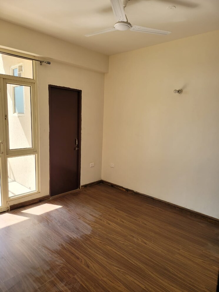 Room, terra-lavinium 3 Bedroom 740 Sq.Ft. Apartment In Sector 75 Faridabad 9534416