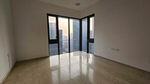 Room in 3 BHK Apartment at Lodha Parkside, Worli – for Rent