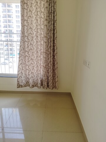 Room in 1 BHK Apartment at Kolte Patil Life Republic, Hinjewadi – for Rent