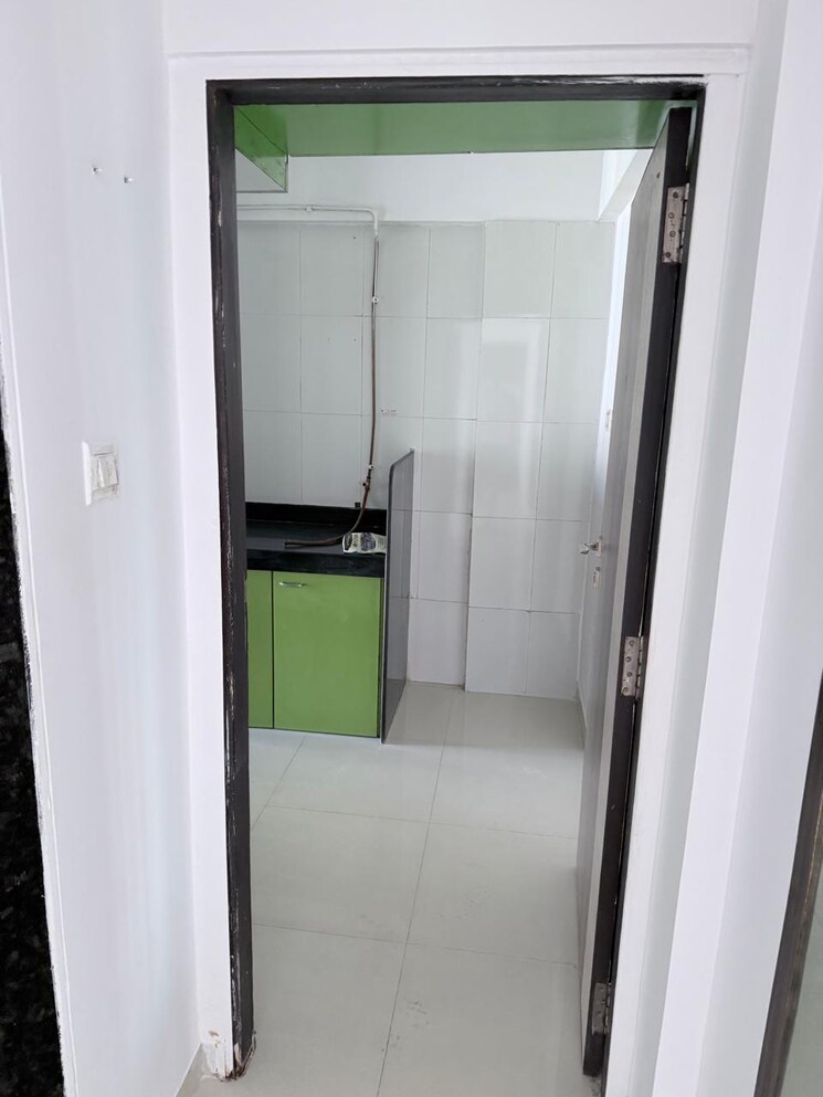 Bathroom, avirahi-homes 1 RK 300 Sq.Ft. Apartment In Borivali West Mumbai 9534469