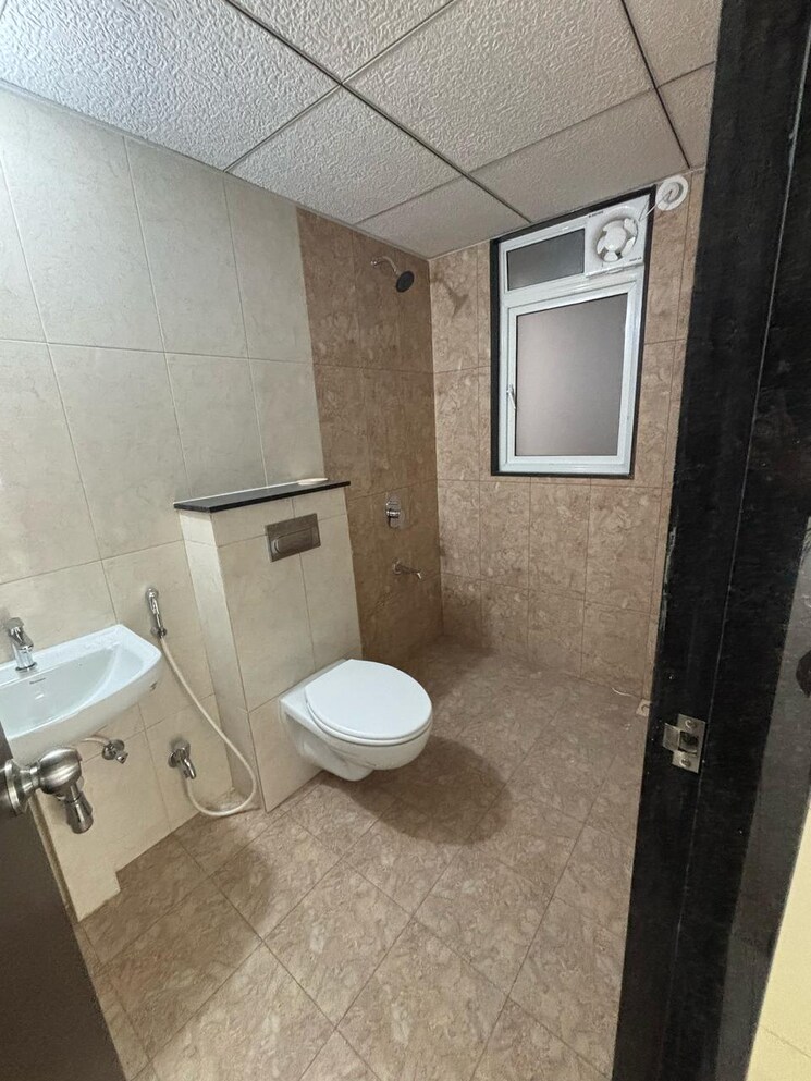 Bathroom, kolte-patil-life-republic-universe 2 Bedroom 629 Sq.Ft. Apartment In Hinjewadi Pune 9534453
