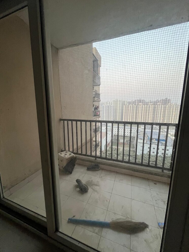 Bathroom, panchsheel-greens-ii 2 Bedroom 915 Sq.Ft. Apartment In Sector 16 Greater Noida Greater Noida 9534496