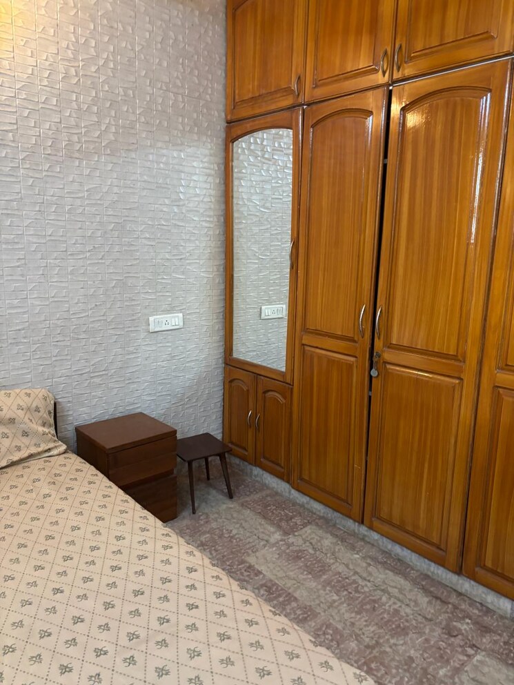 Bedroom, sector 15 3 Bedroom 3400 Sq.Ft. Builder Floor In Sector 15 Chandigarh 9534482