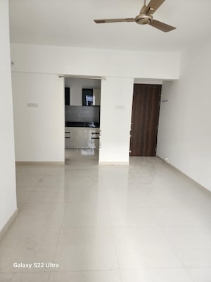 Room in 2 BHK Apartment at Roshan Milestone, Tathawade – for Rent