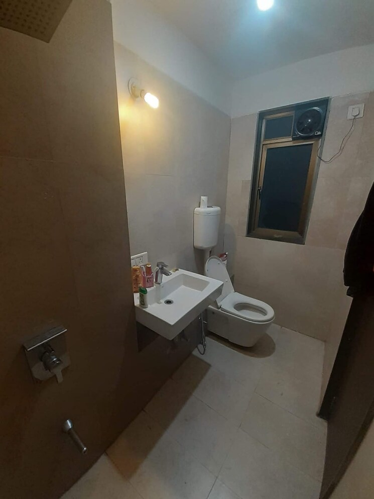 Bathroom, santacruz east 5 Bedroom 2900 Sq.Ft. Apartment In Santacruz East Mumbai 9534569
