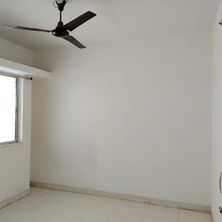 Room, vardhaman-township 1 Bedroom 608 Sq.Ft. Apartment In Hadapsar Pune 9534556