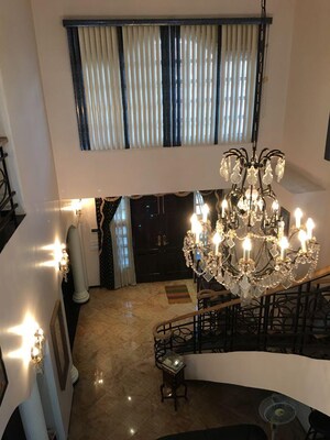 Living Room in 5 BHK Independent House at Sector 15 – for Rent