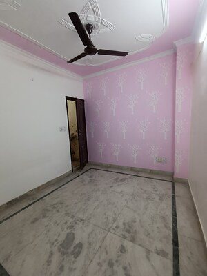 Room in 2 BHK Builder Floor at Govindpuri – for Rent