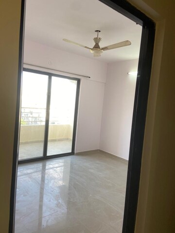 Room in 1 BHK Apartment at Nilesh Samruddhi, Hadapsar – for Rent